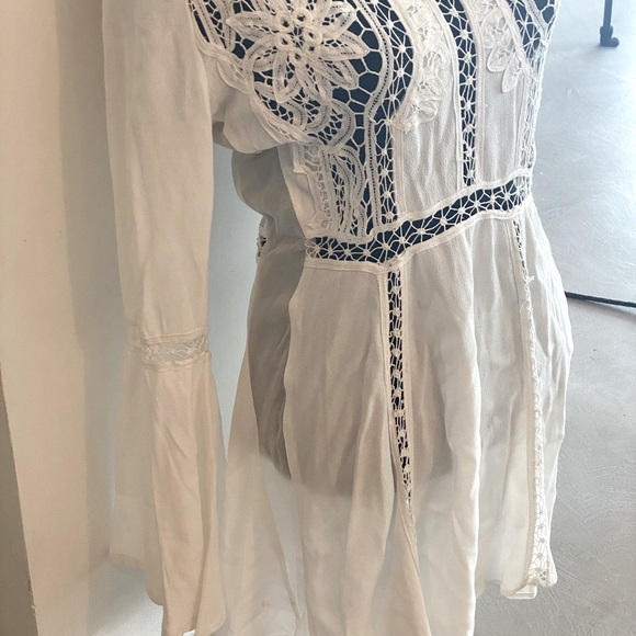 For Love and Lemons iconic white crochet Penelope dress -long flared sleeves NEW - Picture 11 of 15